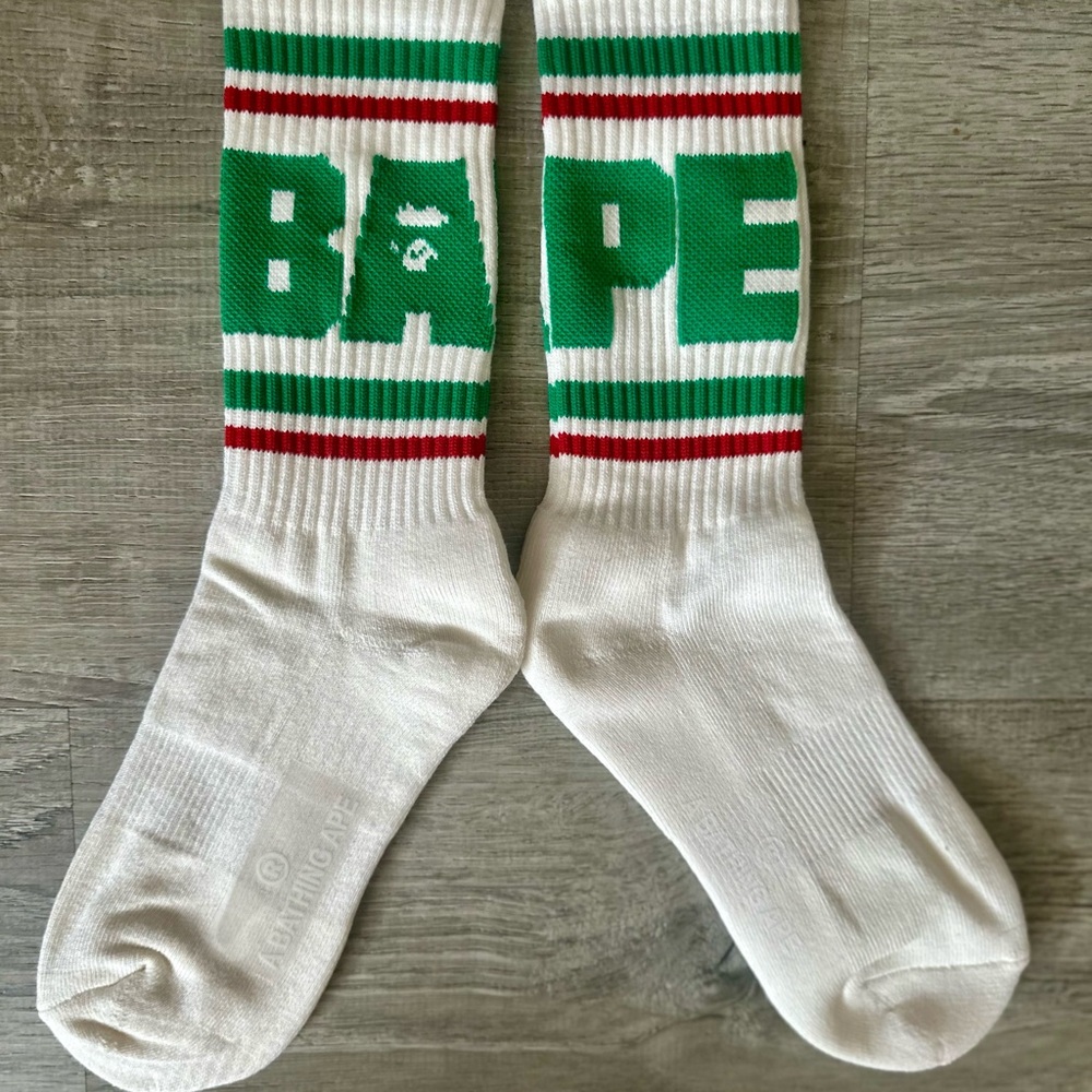BAPE // A Bathing Ape Striped Crew Socks • Cream/Green/Red • Size Large • BNWT